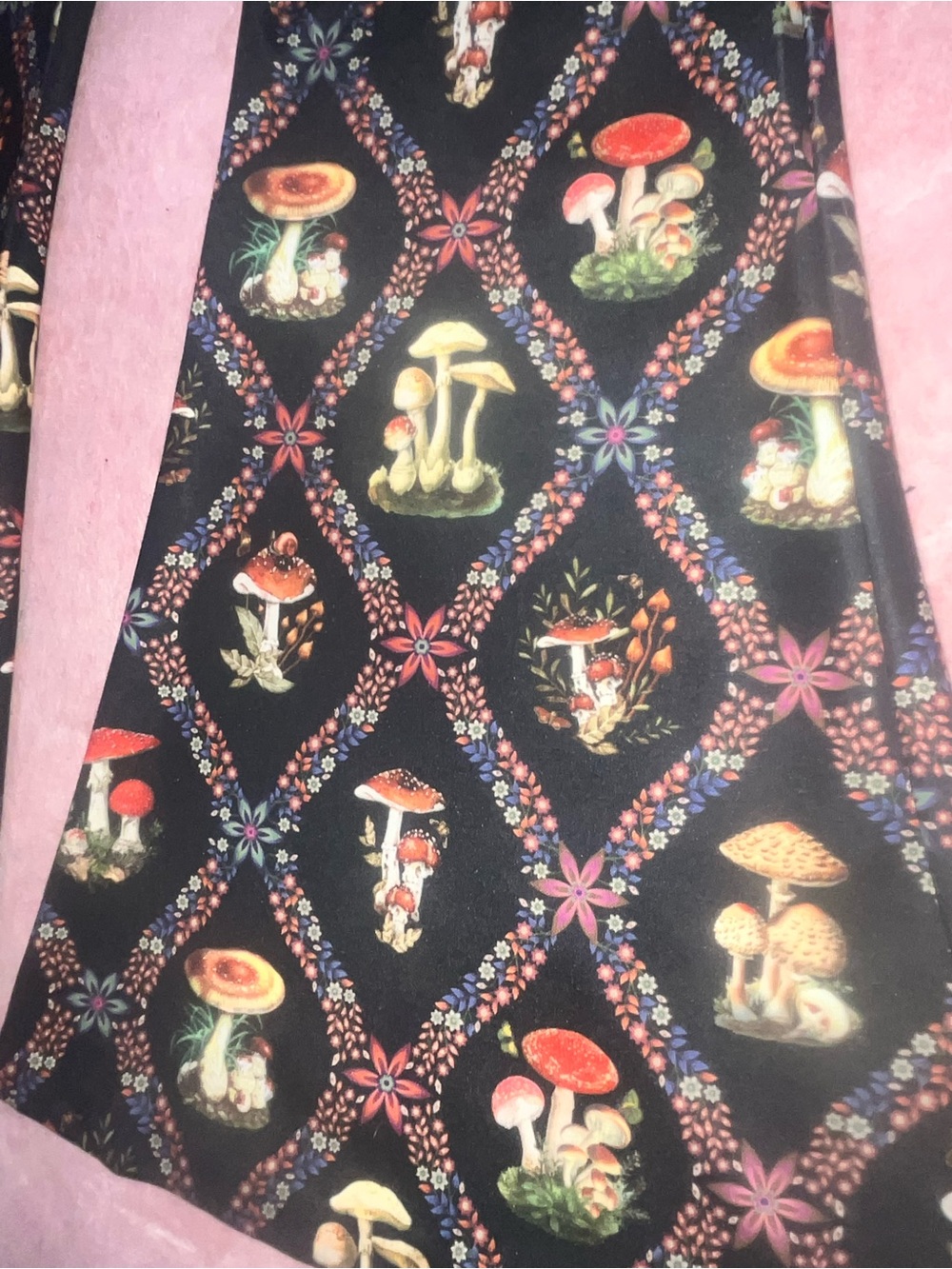 Current Mood Black Wide-Leg Mushroom Print Pants Size Large - Picture 3 of 5
